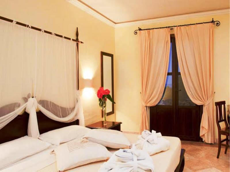 קפיטנה Sighientu Resort Thalasso & Spa מראה חיצוני תמונה